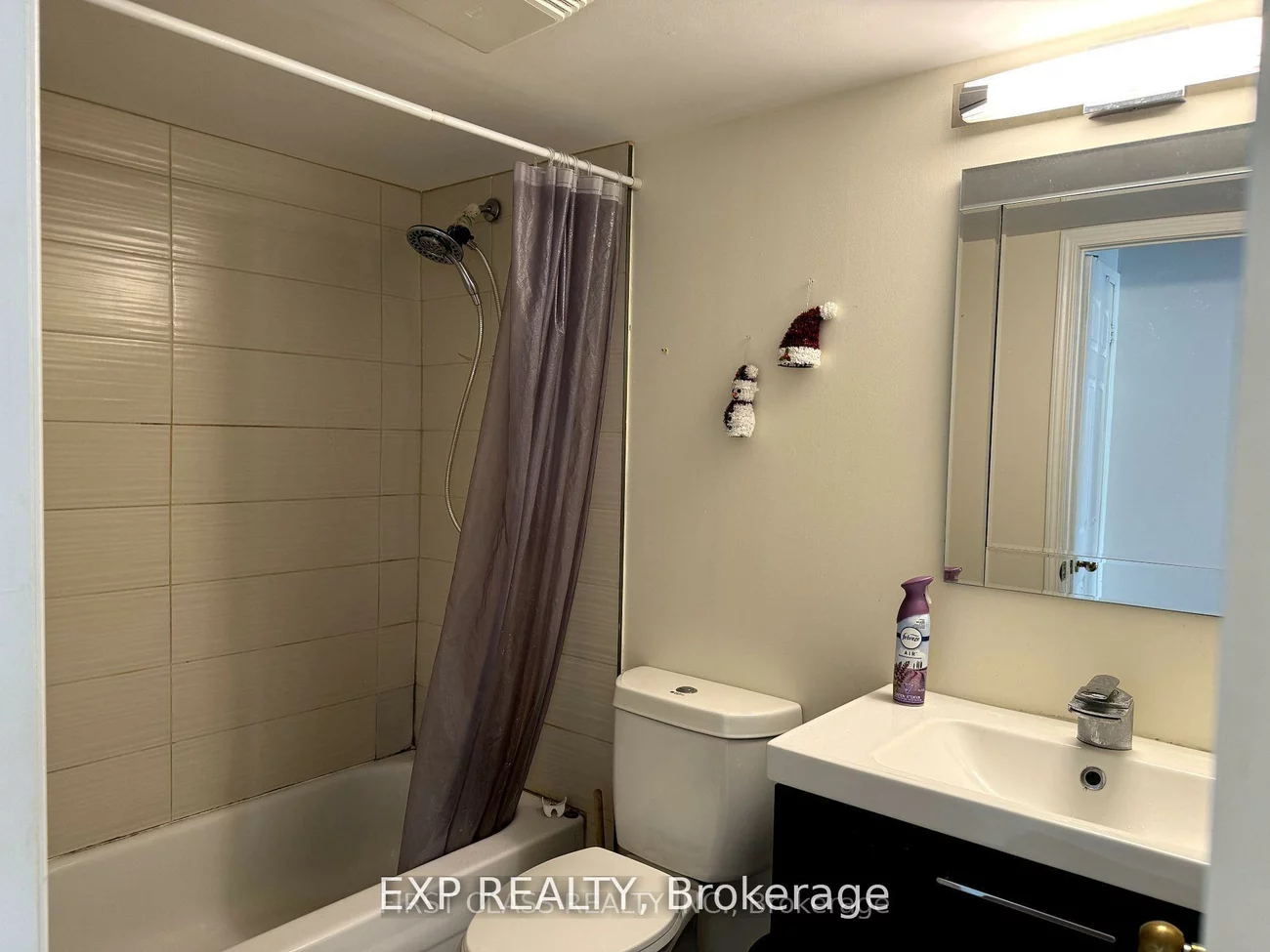 51, Baffin, Langstaff, Richmond Hill