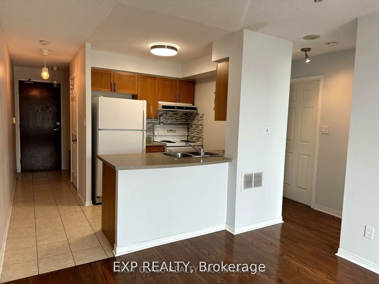 51, Baffin, Langstaff, Richmond Hill