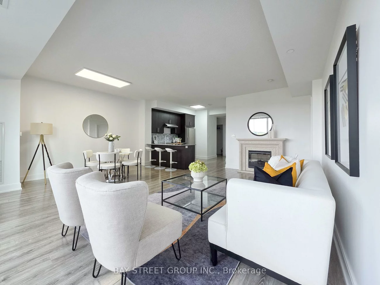 9608, Yonge, North Richvale, Richmond Hill