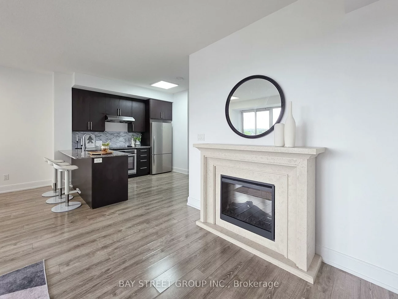 9608, Yonge, North Richvale, Richmond Hill