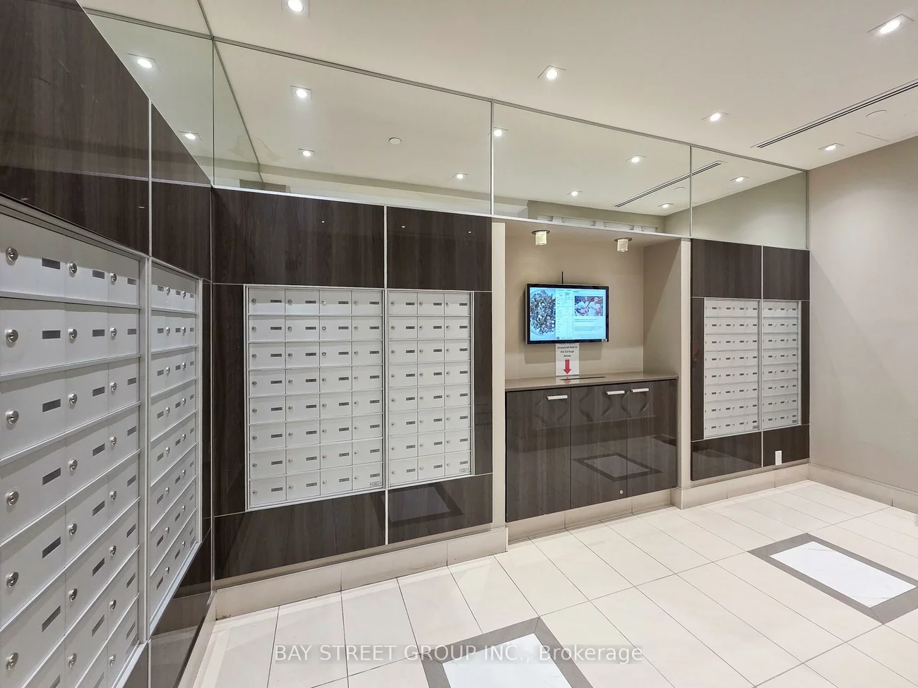 9608, Yonge, North Richvale, Richmond Hill