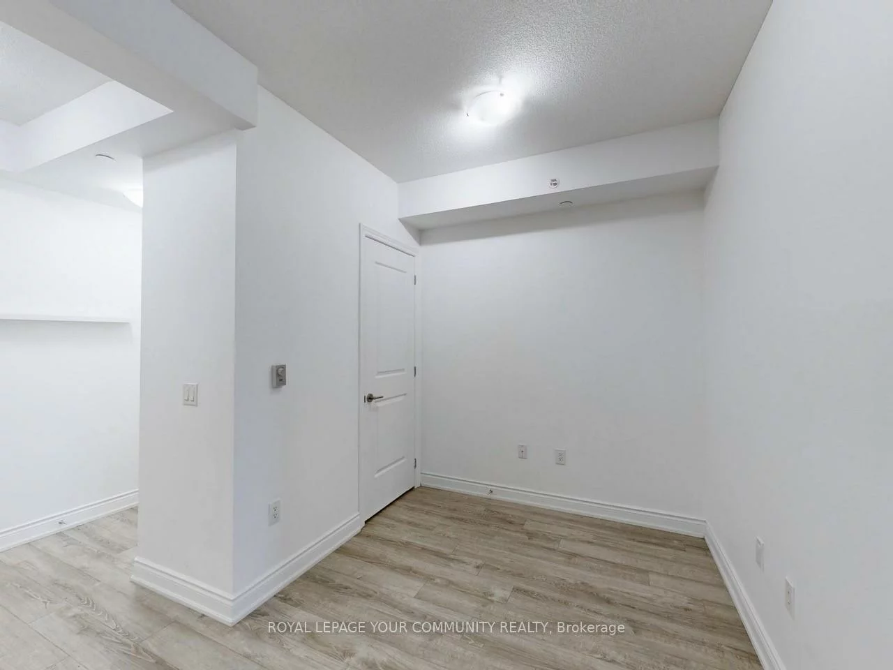 9618, Yonge, North Richvale, Richmond Hill