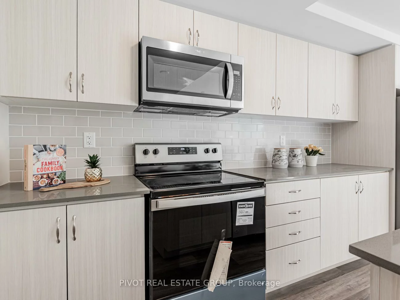 60, Elizabeth, Mill Pond, Richmond Hill