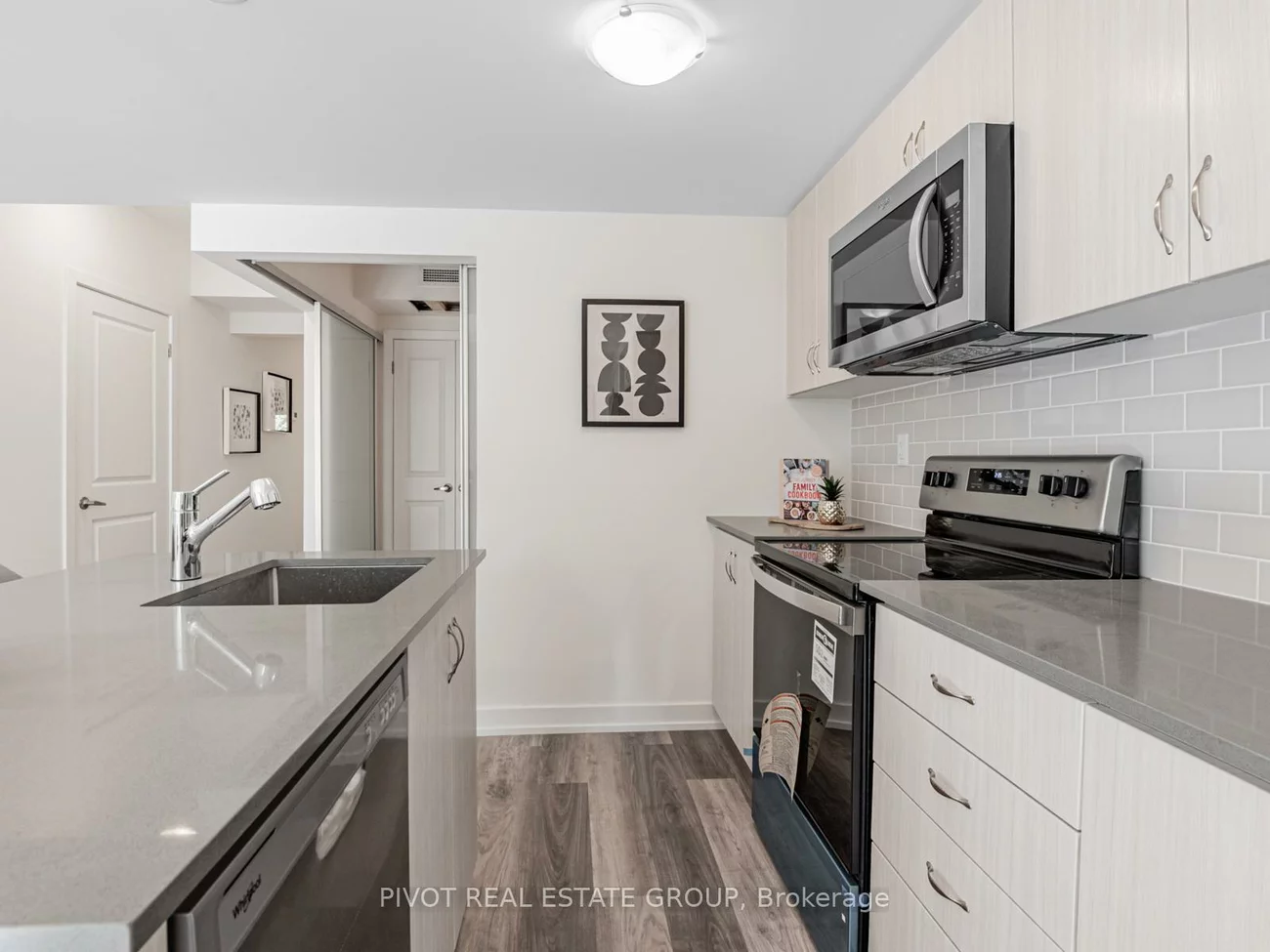 60, Elizabeth, Mill Pond, Richmond Hill