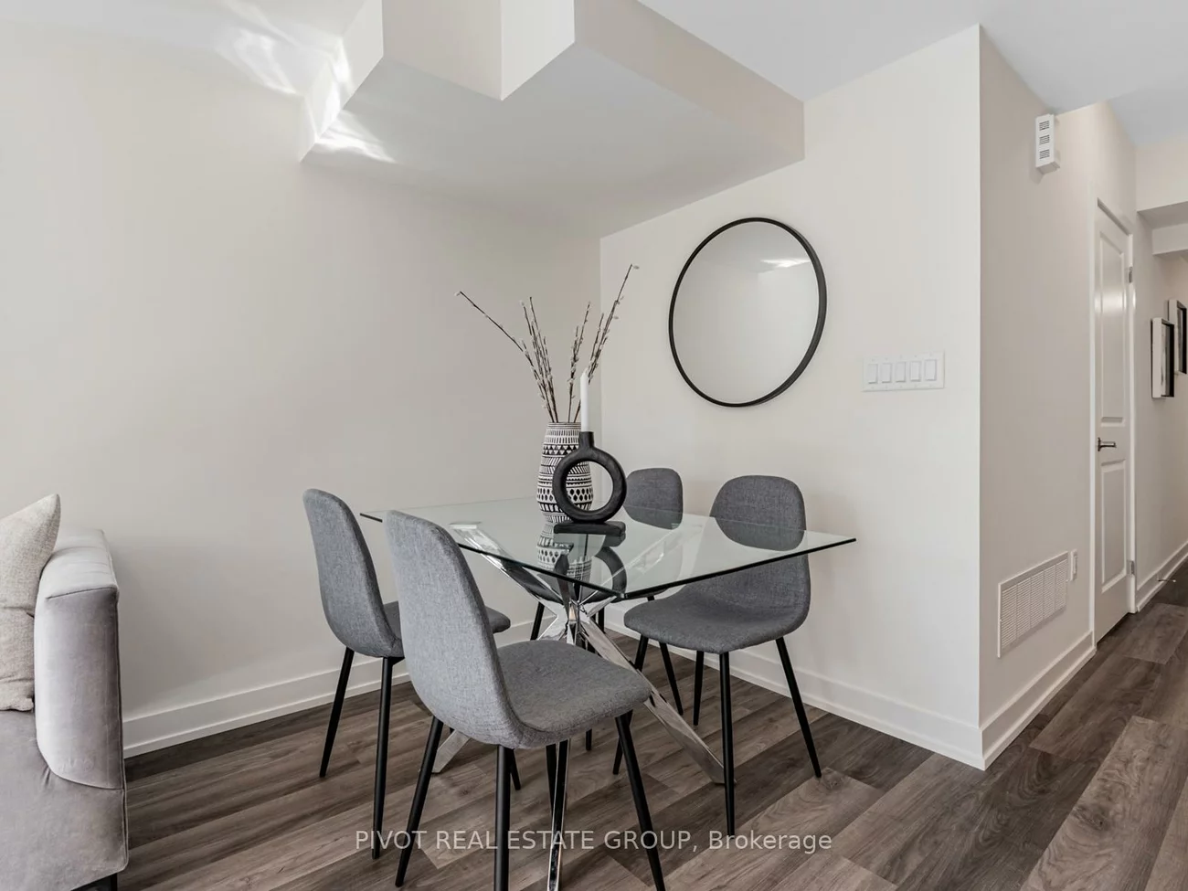 60, Elizabeth, Mill Pond, Richmond Hill