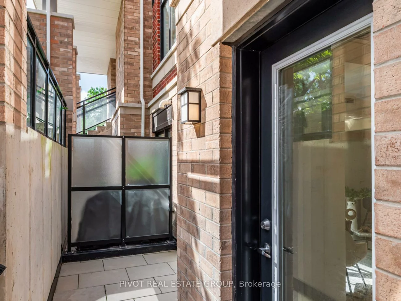 60, Elizabeth, Mill Pond, Richmond Hill