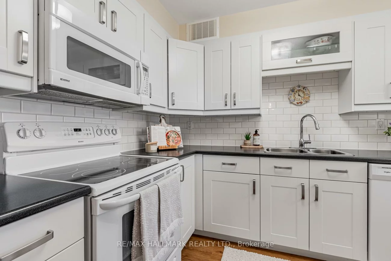 50, Baif, North Richvale, Richmond Hill