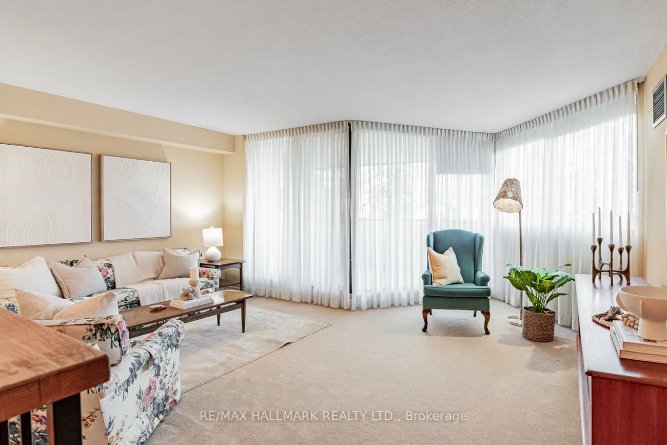 50, Baif, North Richvale, Richmond Hill