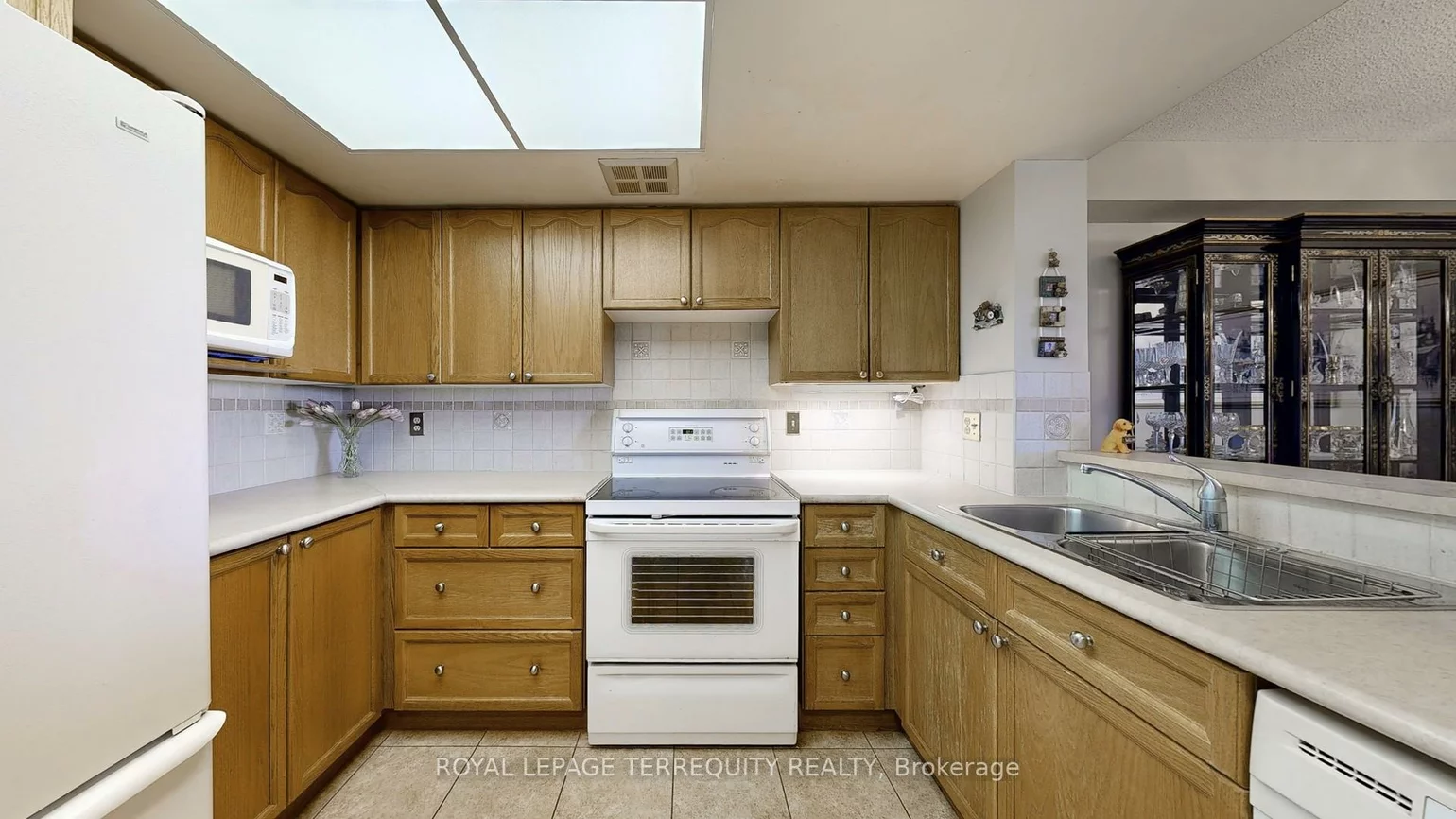 32, Clarissa, Harding, Richmond Hill