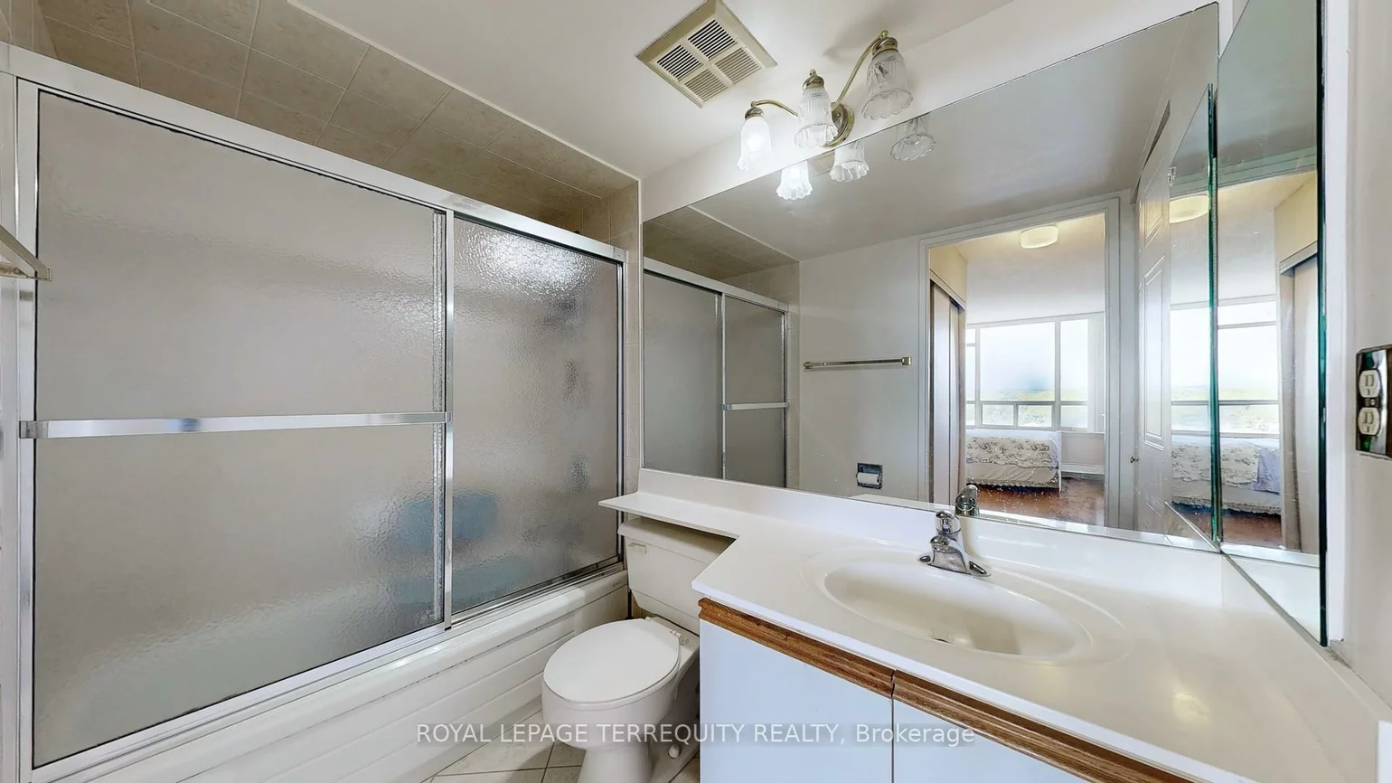 32, Clarissa, Harding, Richmond Hill