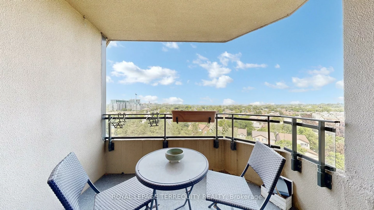 32, Clarissa, Harding, Richmond Hill