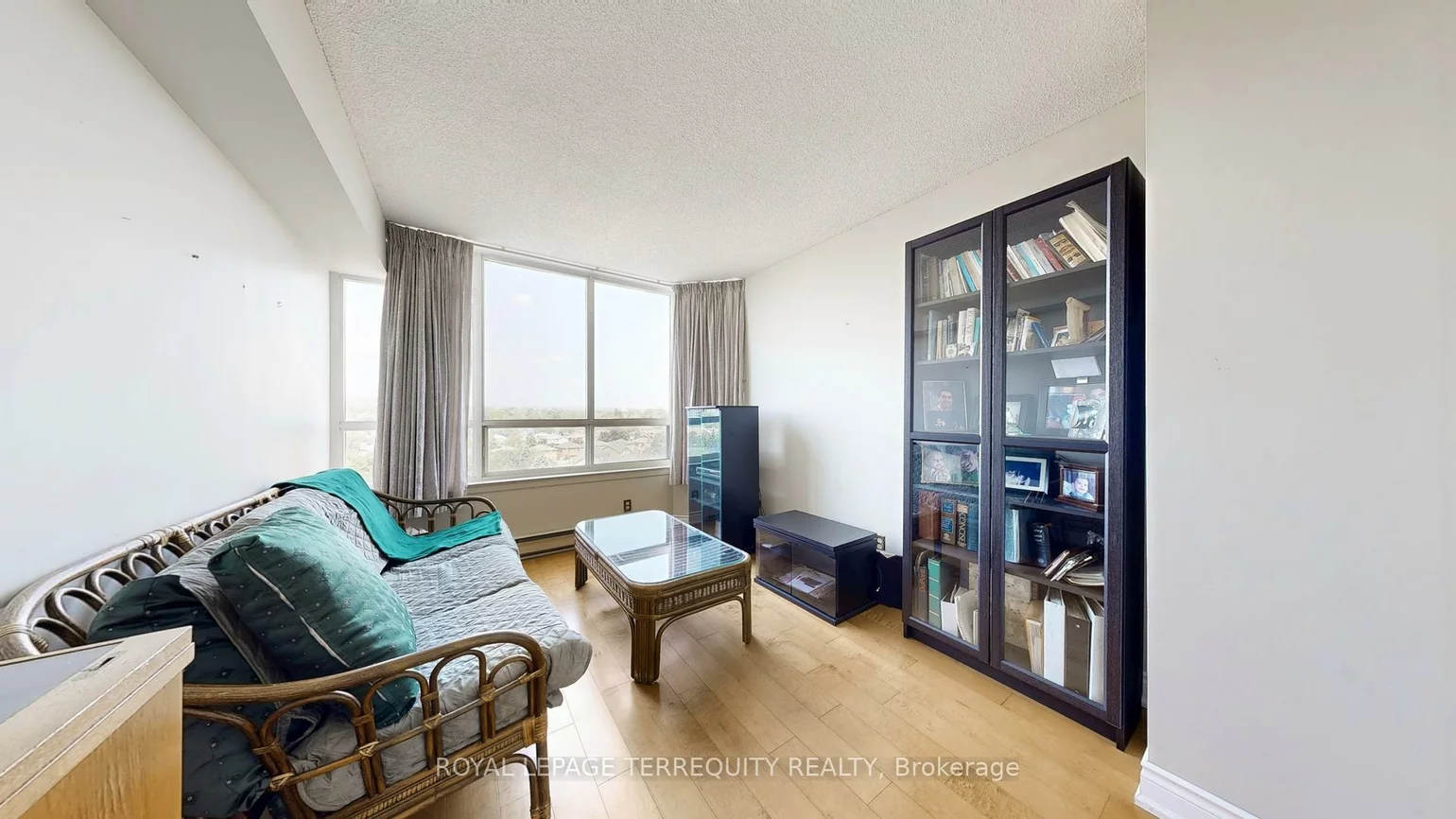 32, Clarissa, Harding, Richmond Hill