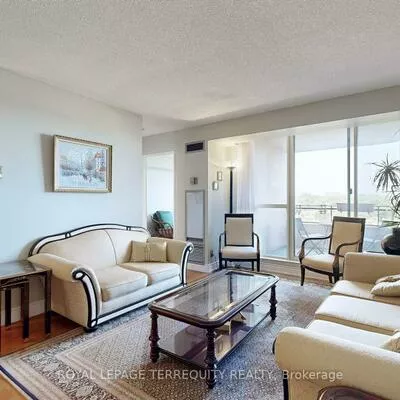 32, Clarissa, Harding, Richmond Hill