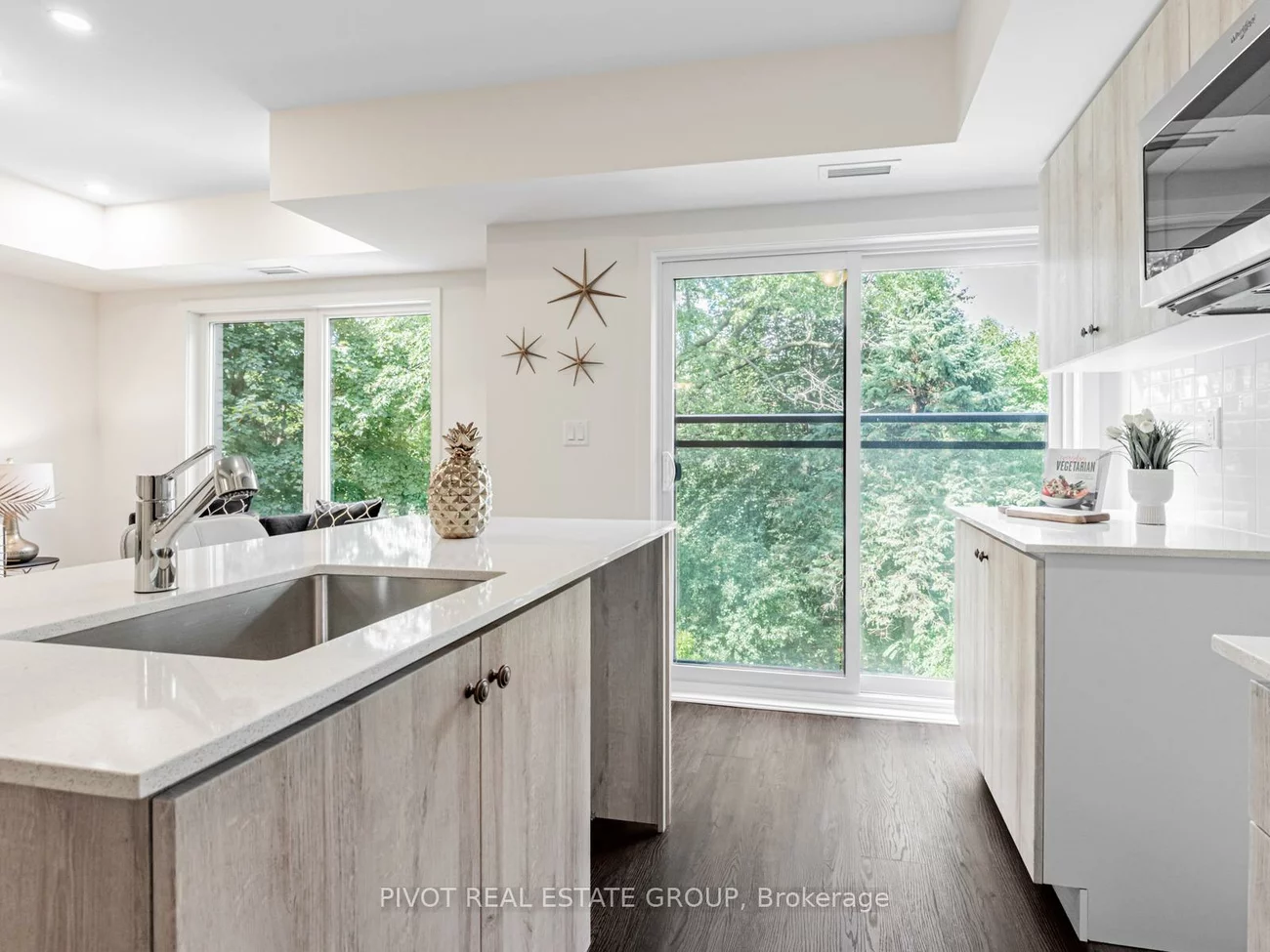 60, Elizabeth, Mill Pond, Richmond Hill