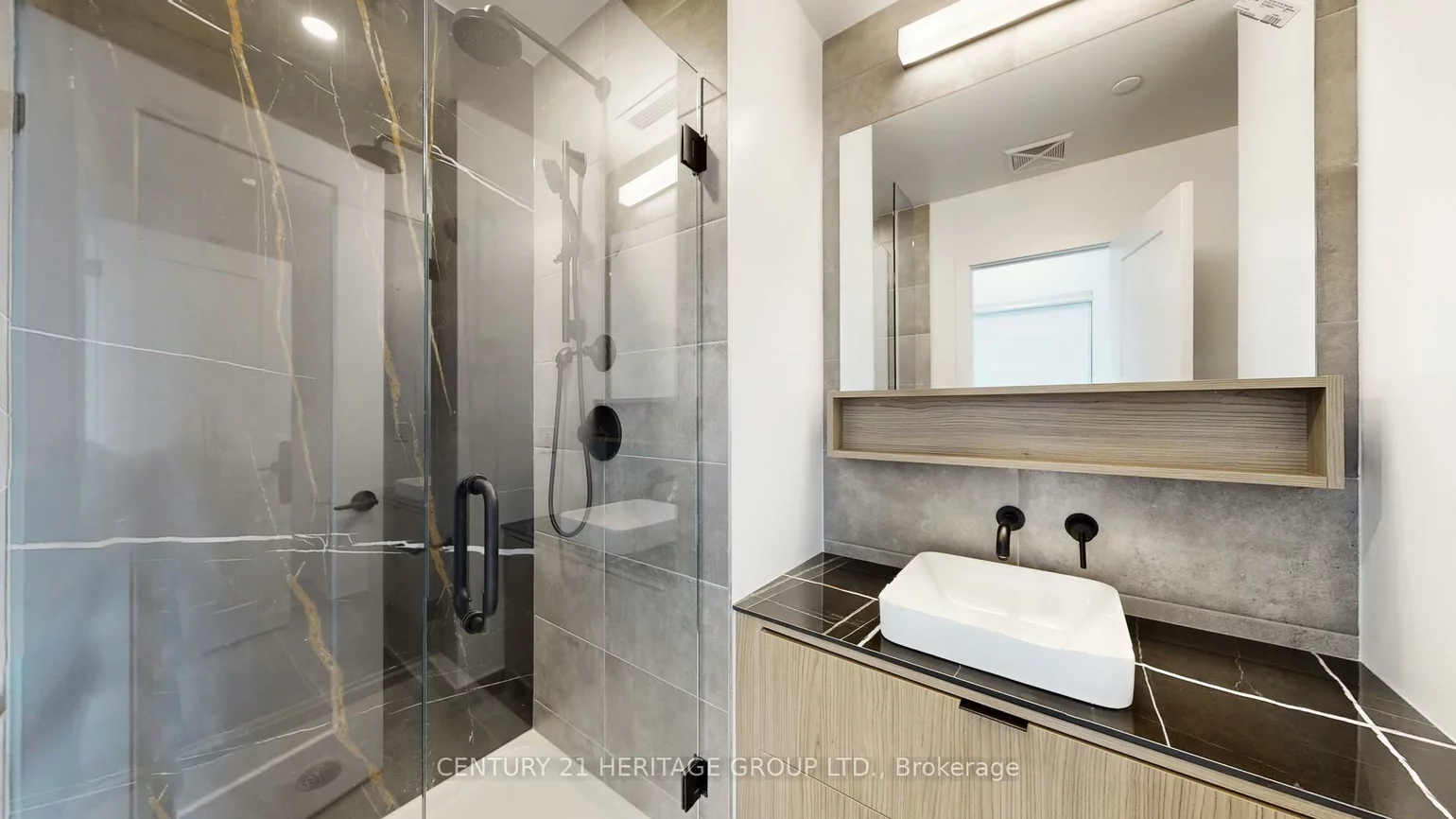 8888, Yonge, South Richvale, Richmond Hill