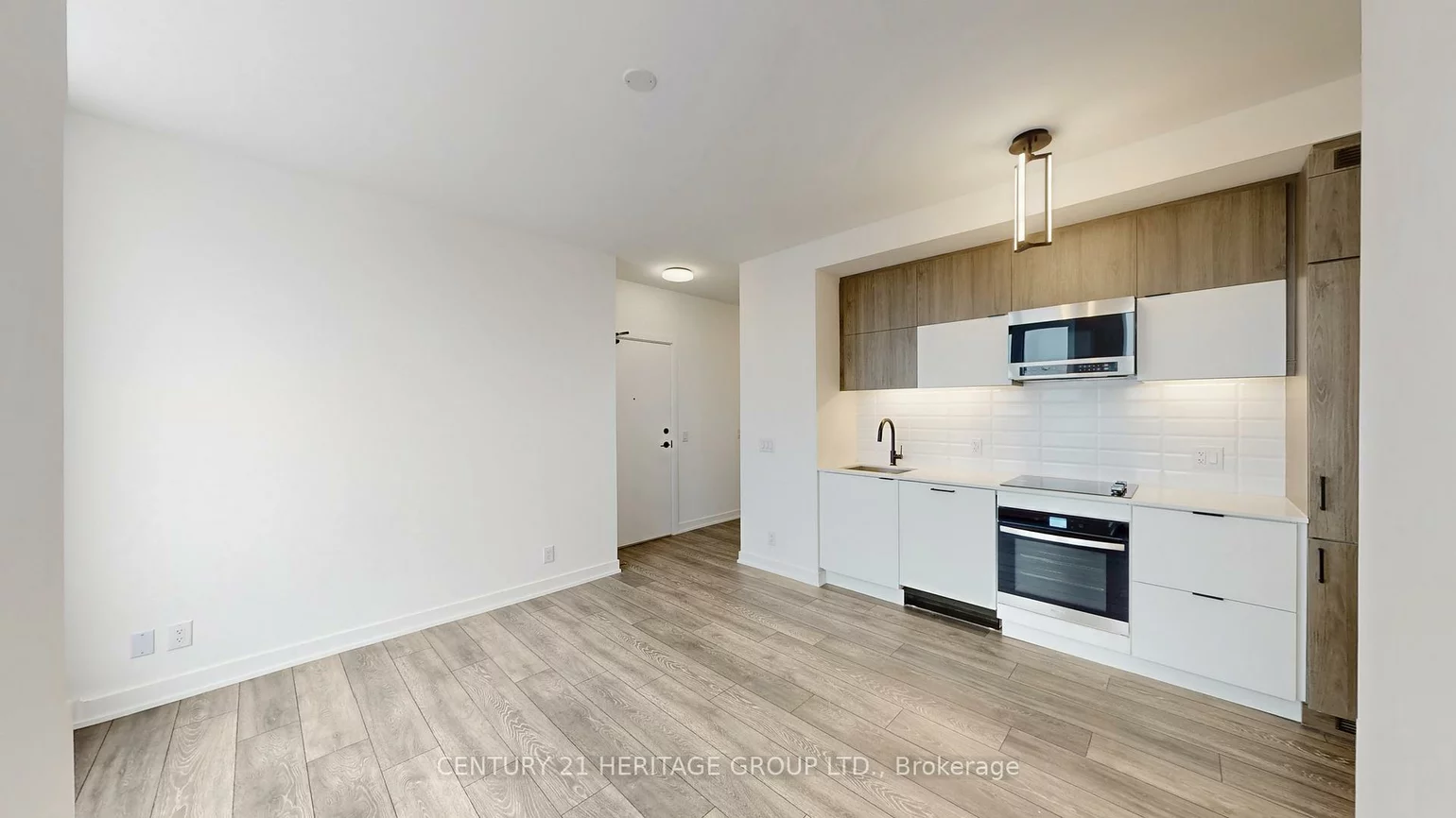 8888, Yonge, South Richvale, Richmond Hill