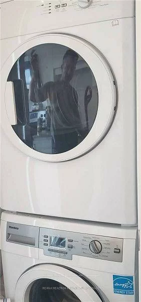 9201, Yonge, Langstaff, Richmond Hill