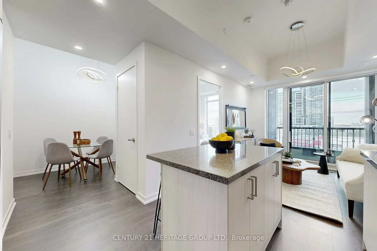 8868, Yonge, South Richvale, Richmond Hill