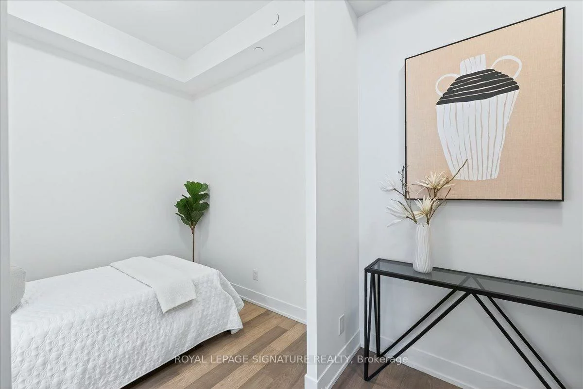 9471, Yonge, Observatory, Richmond Hill