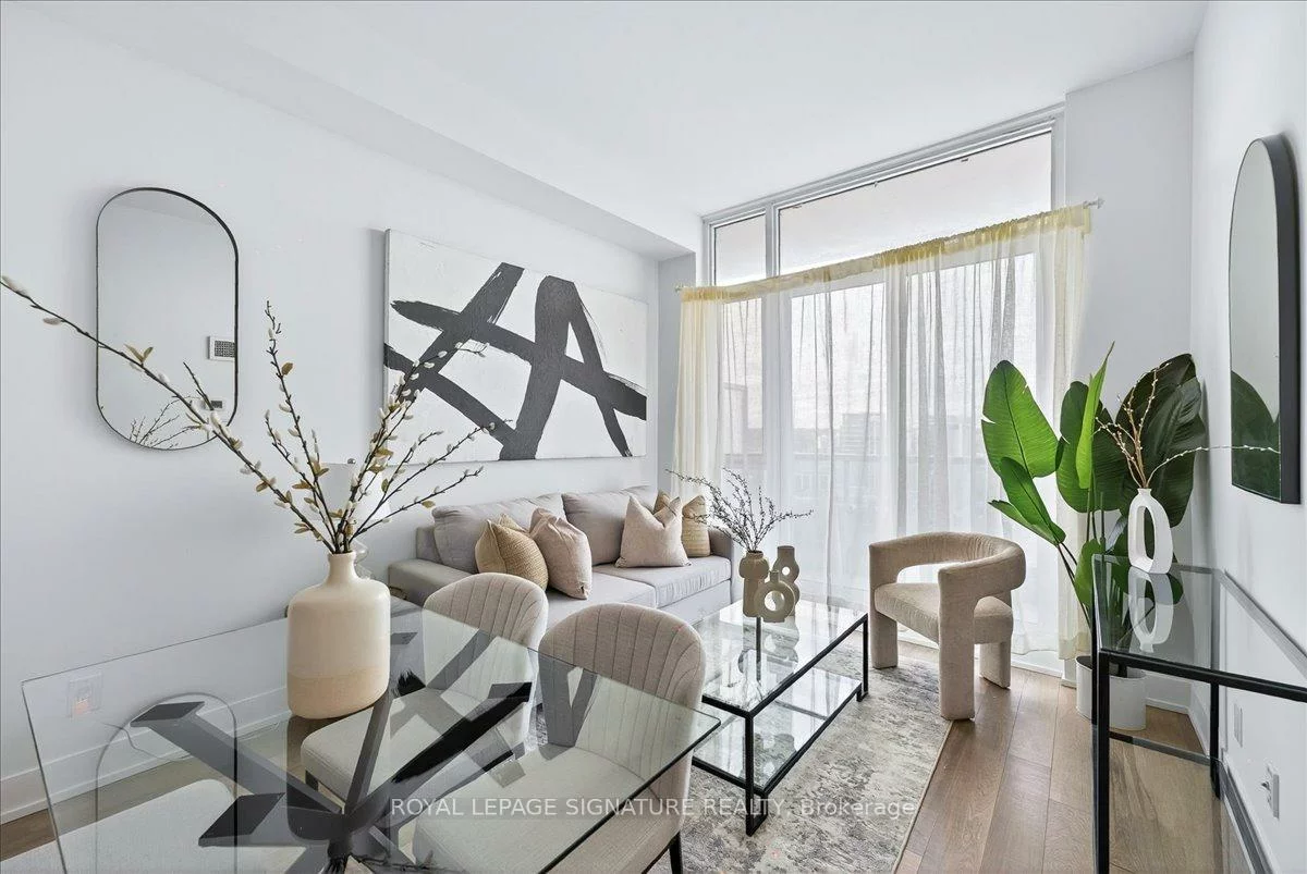 9471, Yonge, Observatory, Richmond Hill