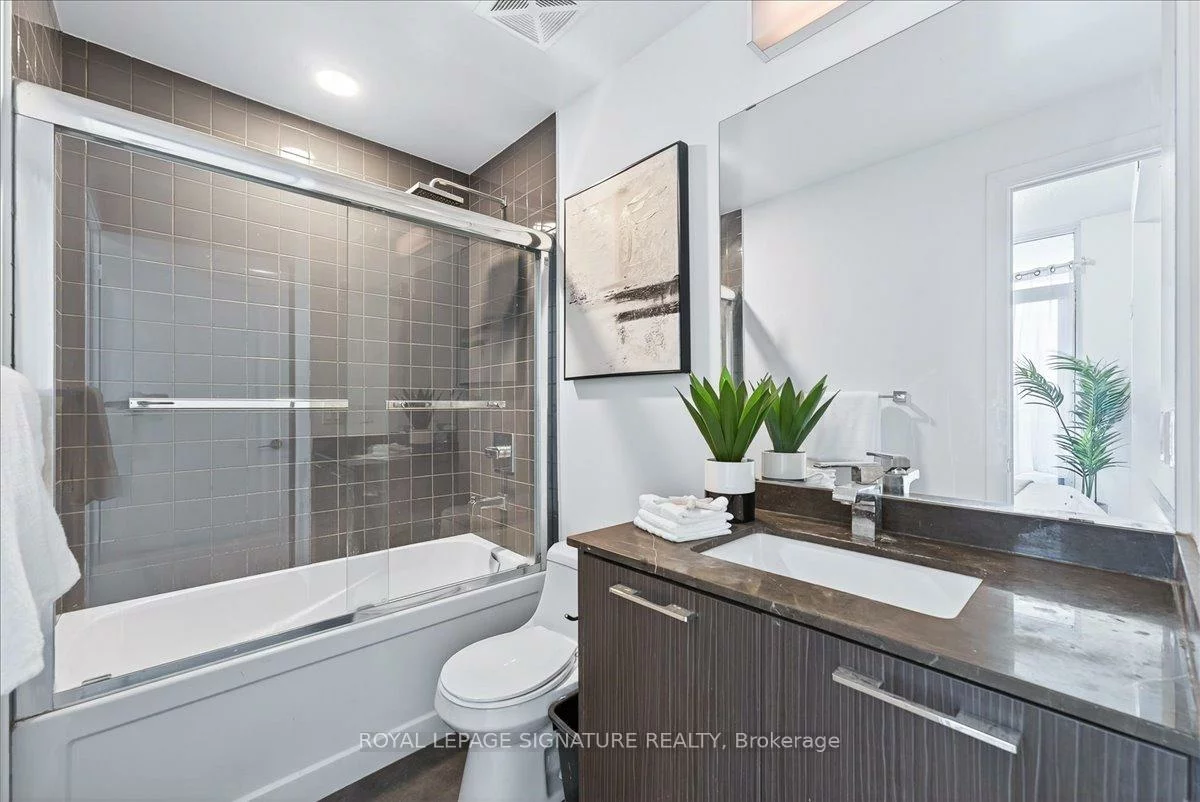 9471, Yonge, Observatory, Richmond Hill