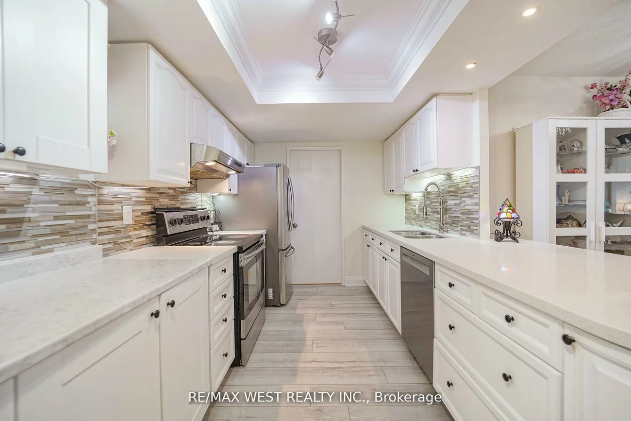 33, Weldrick, Observatory, Richmond Hill