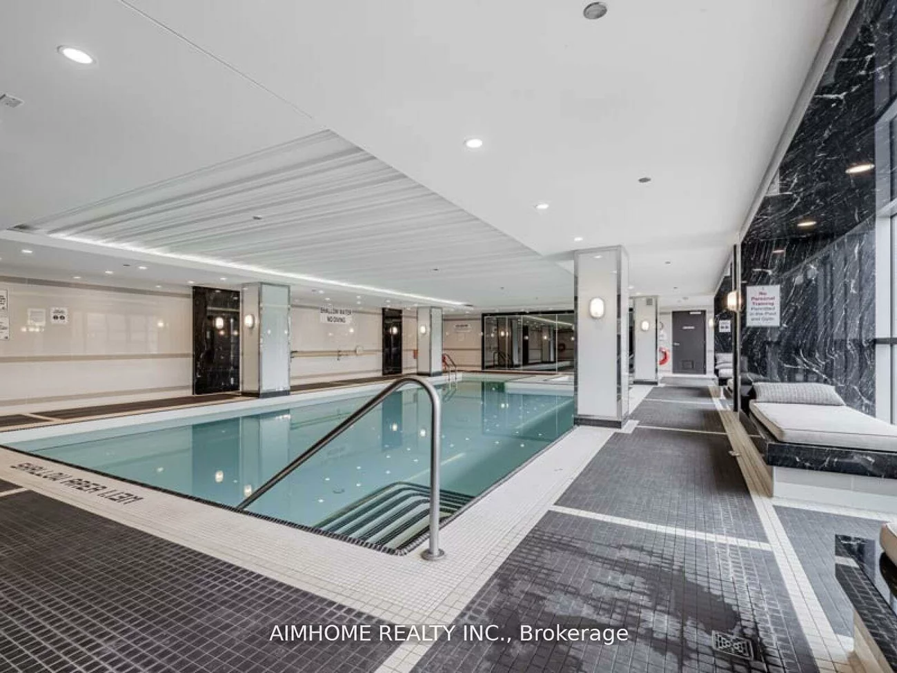 9471, Yonge, Observatory, Richmond Hill