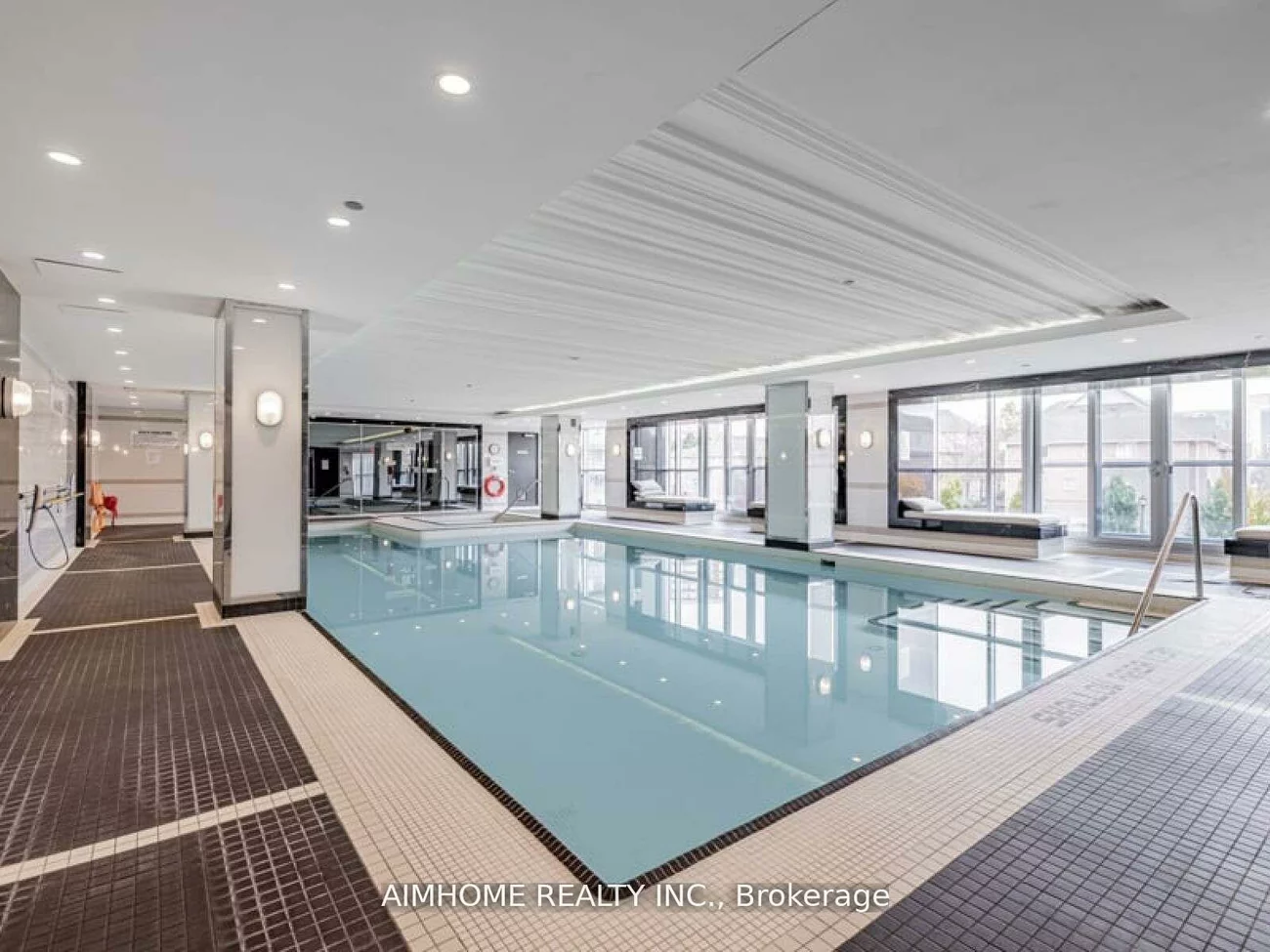 9471, Yonge, Observatory, Richmond Hill