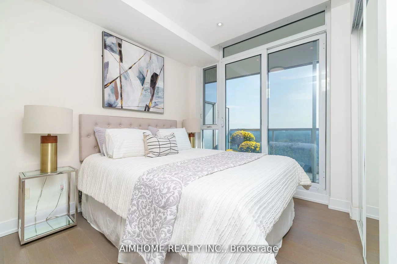 9471, Yonge, Observatory, Richmond Hill