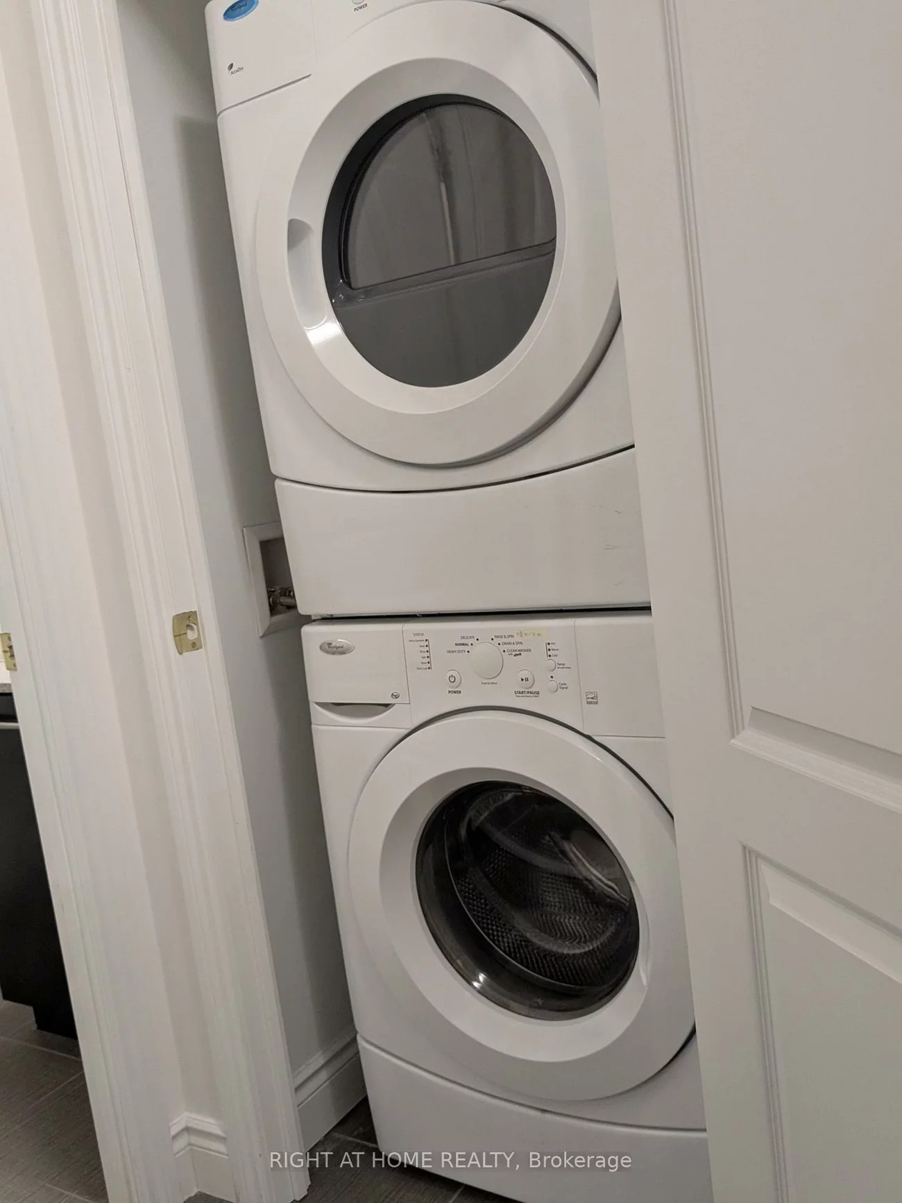 11211, YONGE, Devonsleigh, Richmond Hill