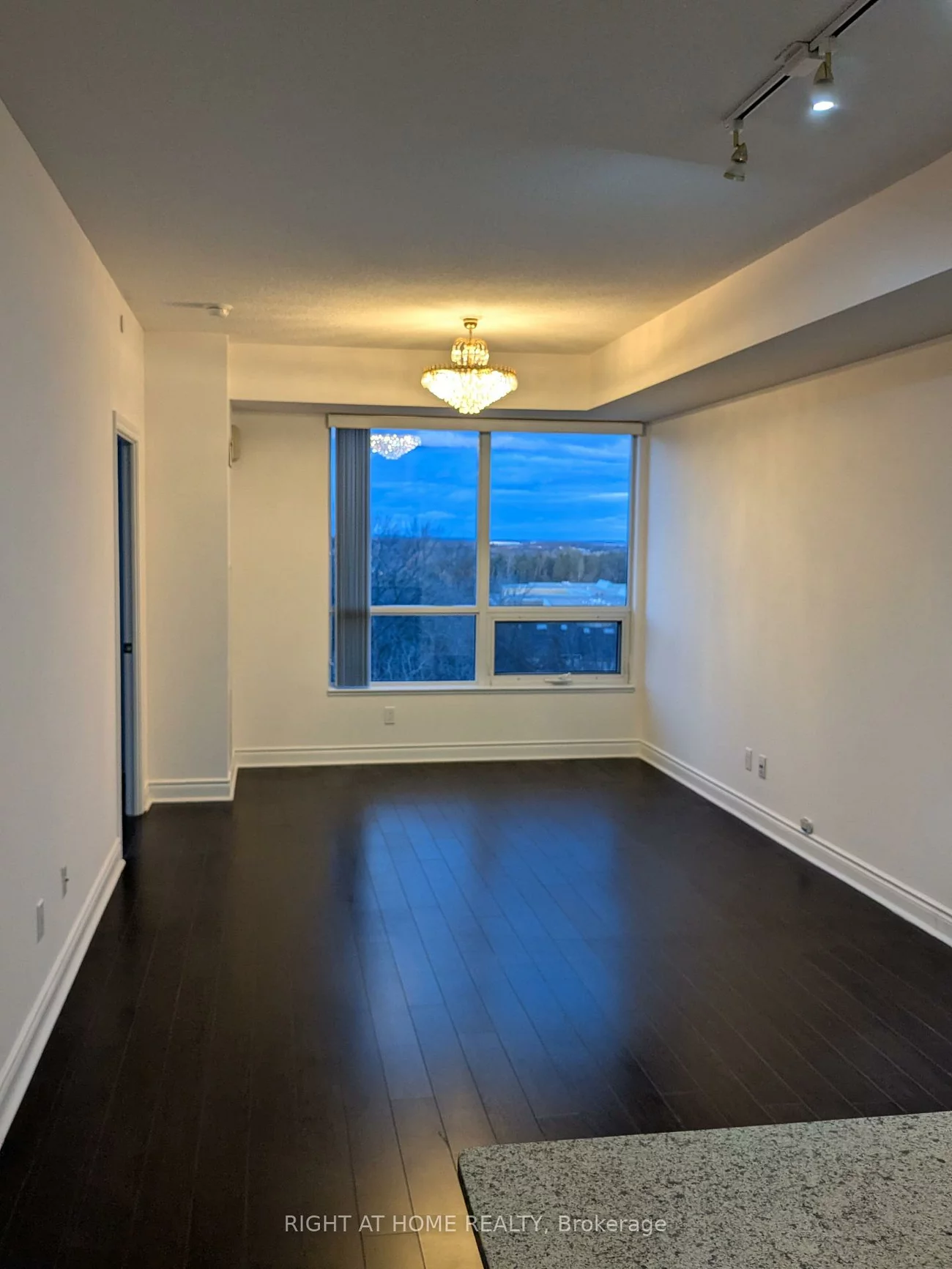 11211, YONGE, Devonsleigh, Richmond Hill