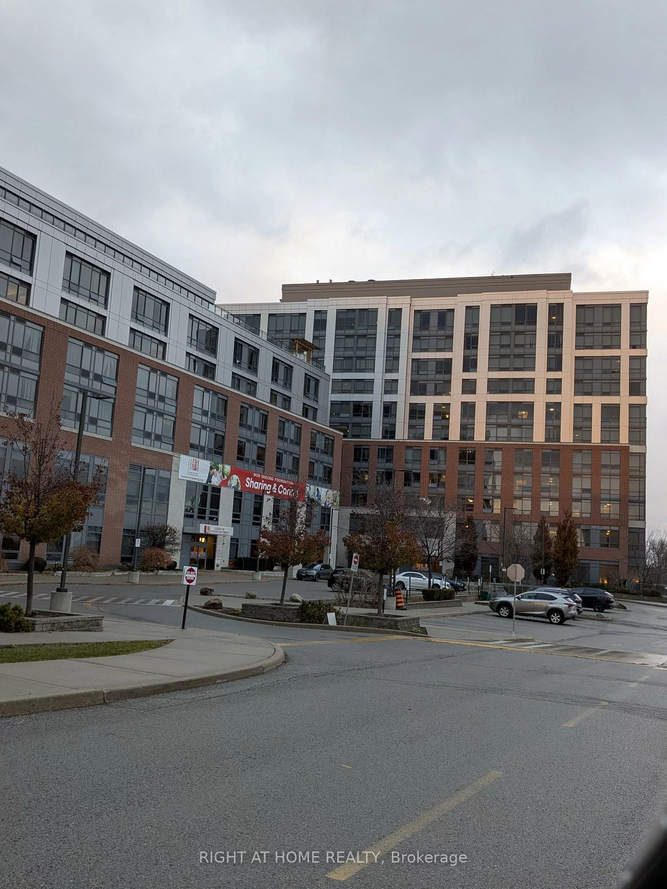 11211, YONGE, Devonsleigh, Richmond Hill