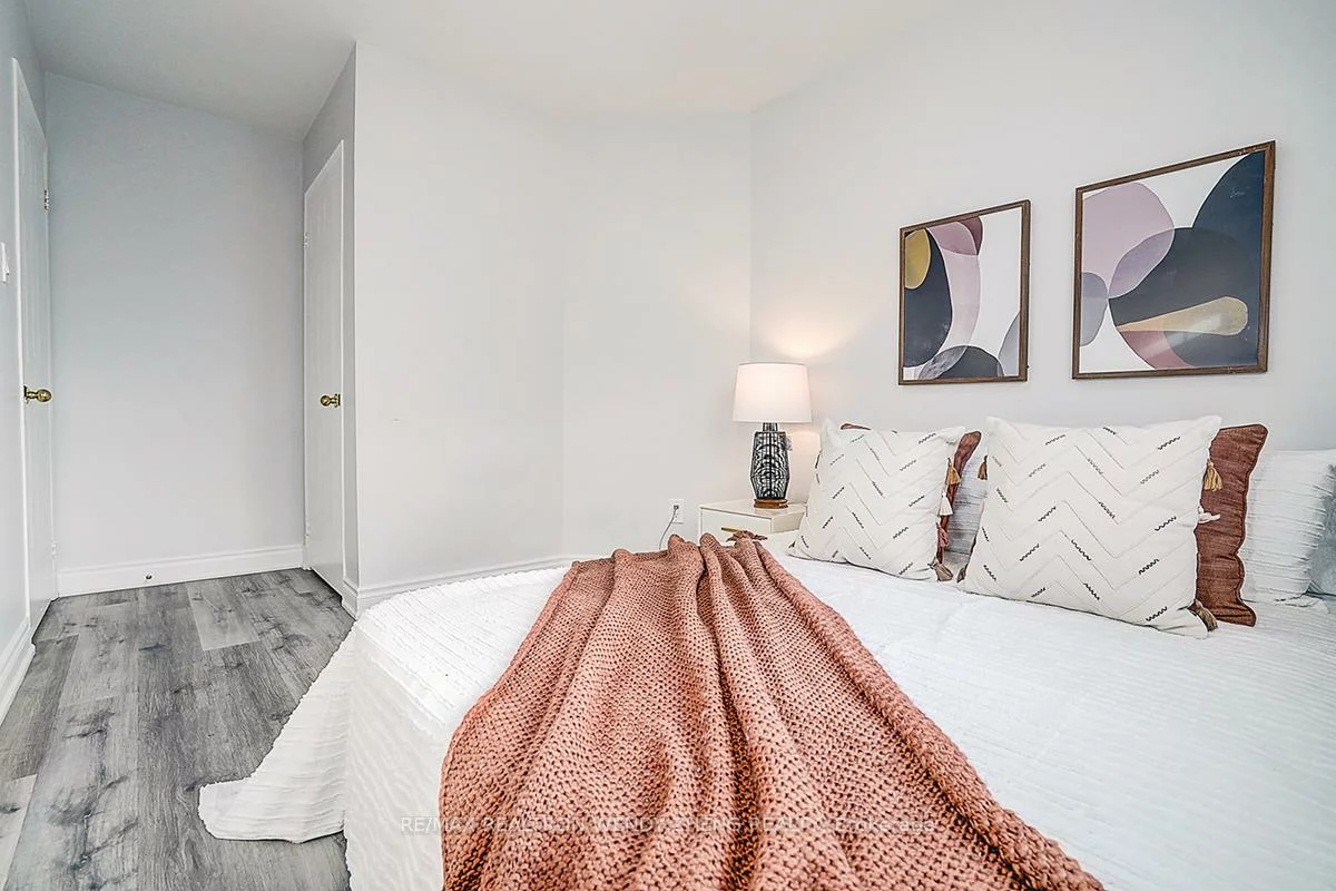 23, Observatory, Observatory, Richmond Hill