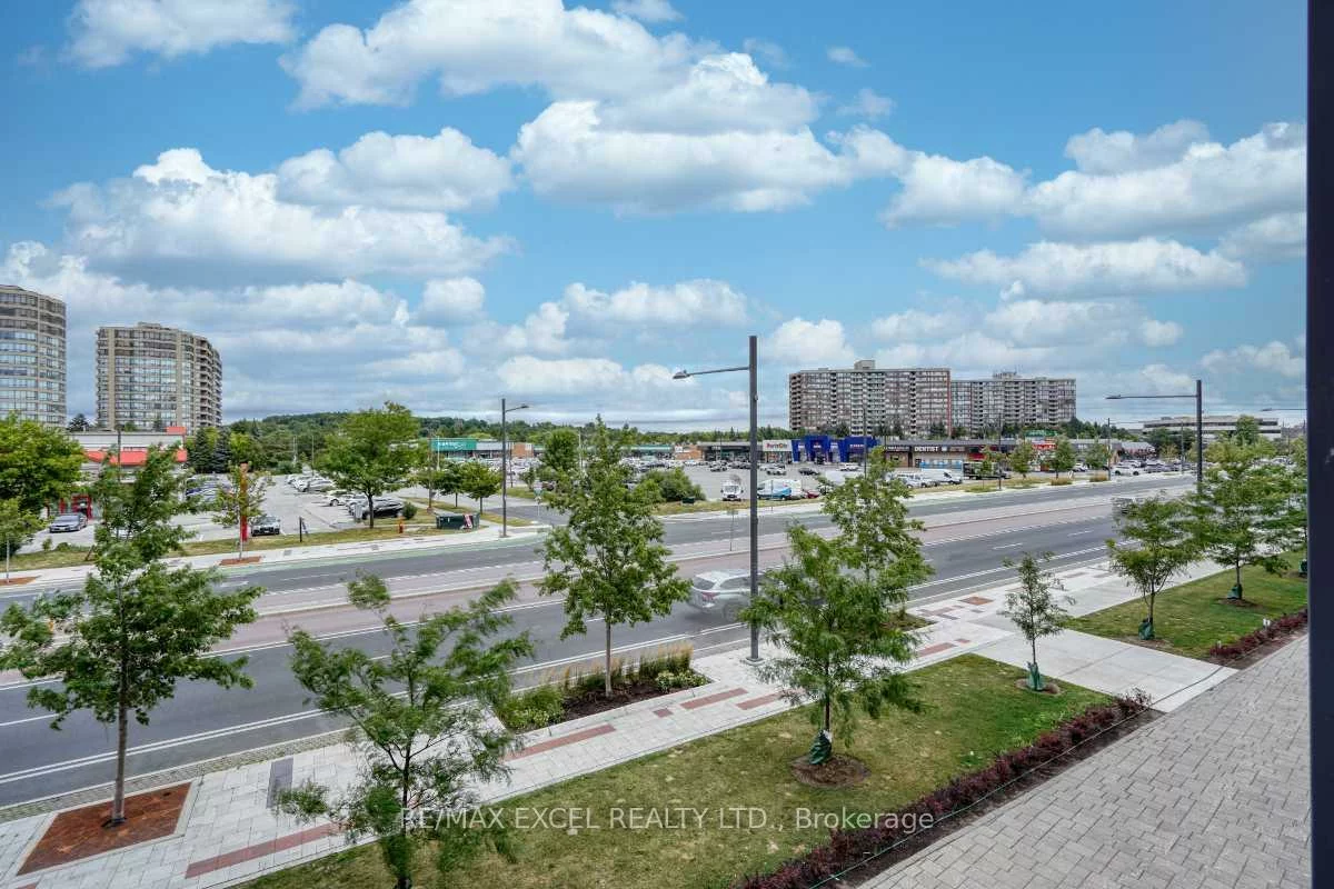 9608, Yonge, North Richvale, Richmond Hill