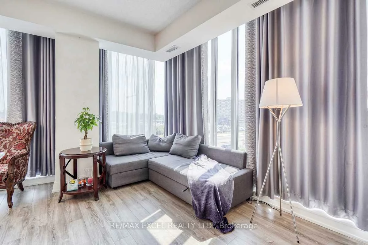 9608, Yonge, North Richvale, Richmond Hill