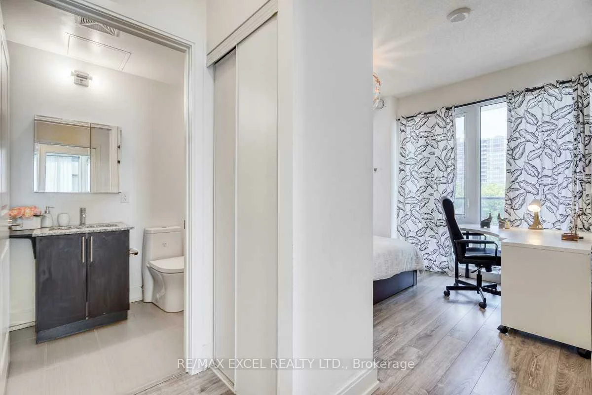 9608, Yonge, North Richvale, Richmond Hill