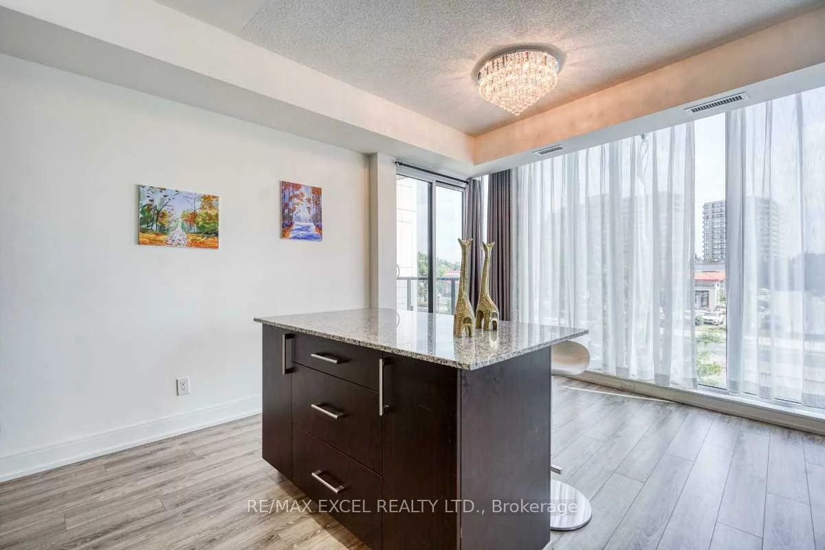 9608, Yonge, North Richvale, Richmond Hill