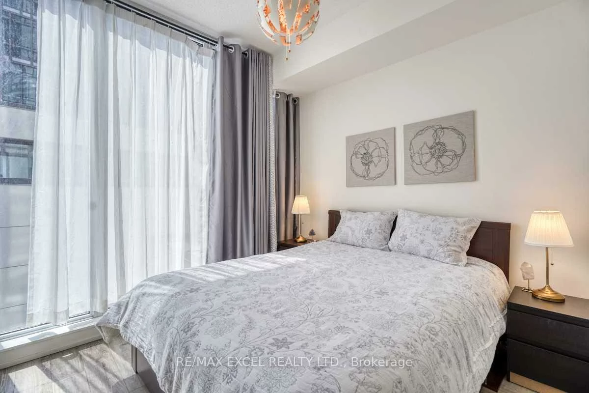 9608, Yonge, North Richvale, Richmond Hill