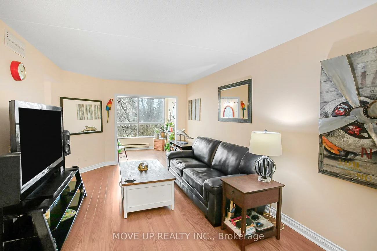 249, Major Mackenzie, Harding, Richmond Hill