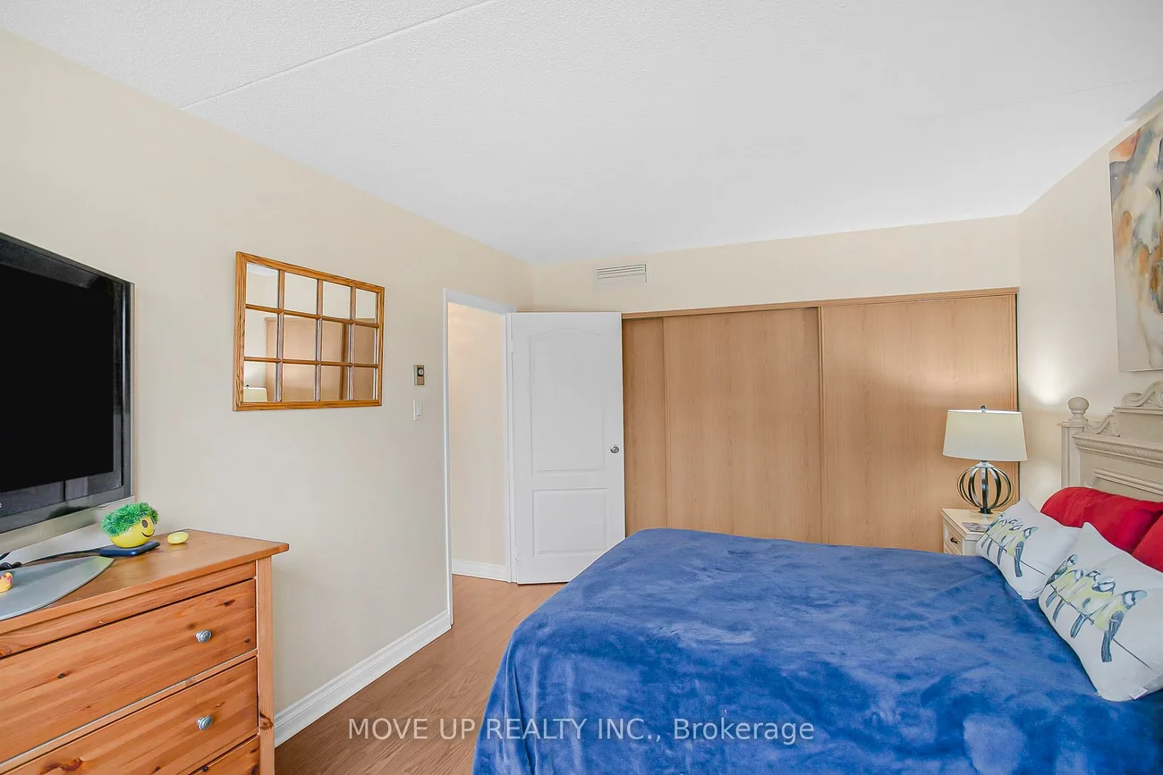 249, Major Mackenzie, Harding, Richmond Hill