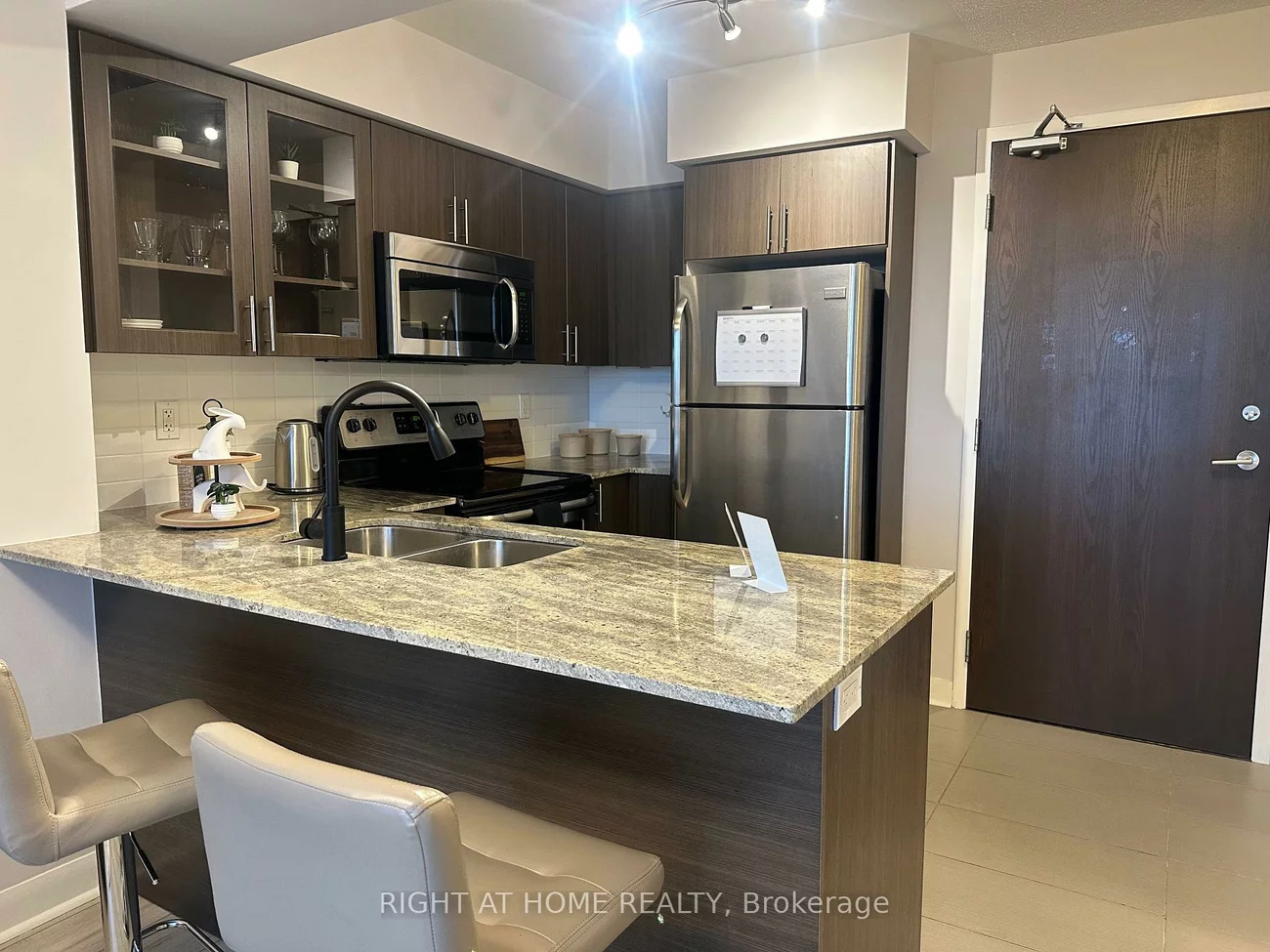 75, Norman Bethune, Beaver Creek Business Park, Richmond Hill
