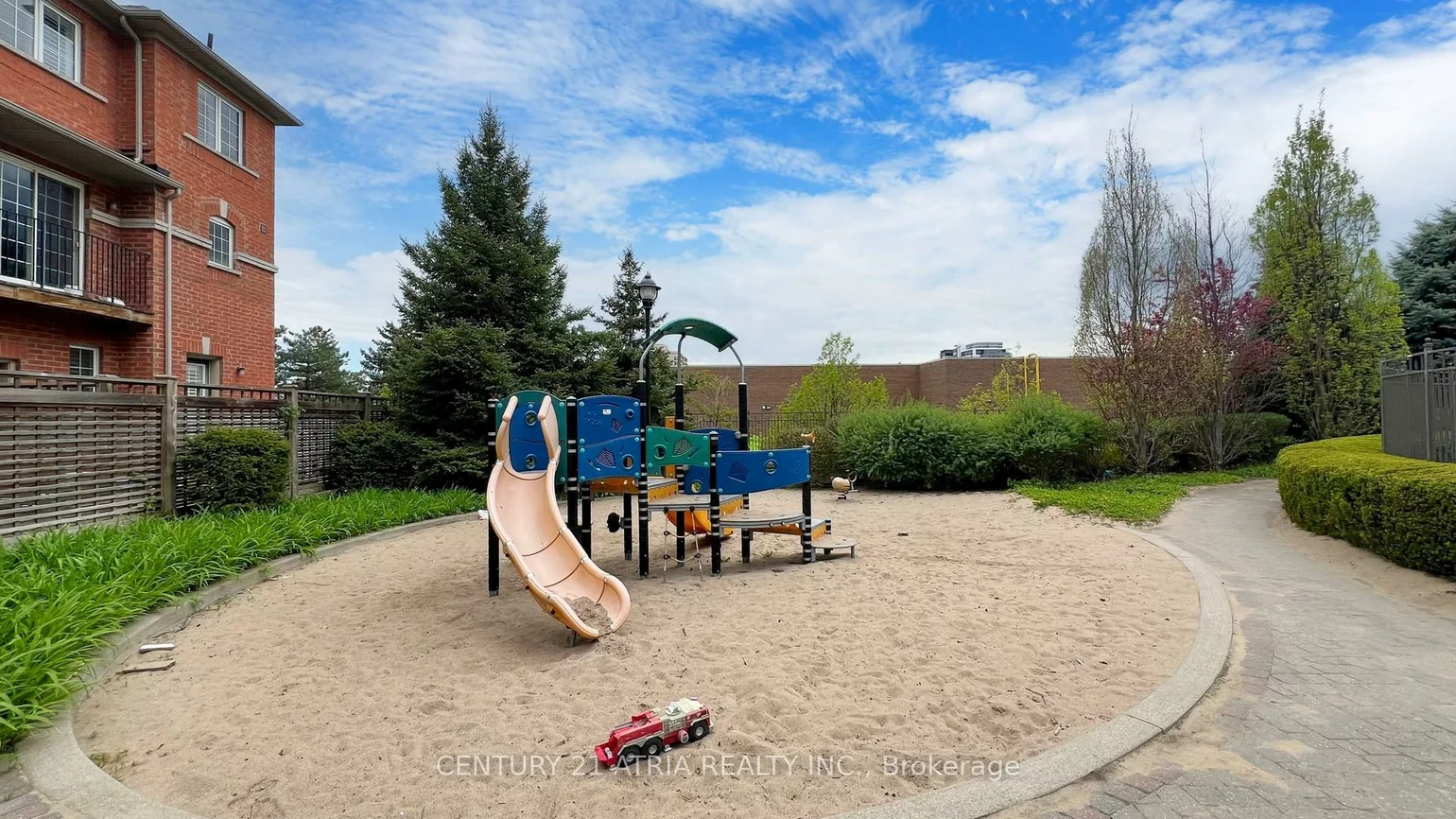 18, Harding, Harding, Richmond Hill