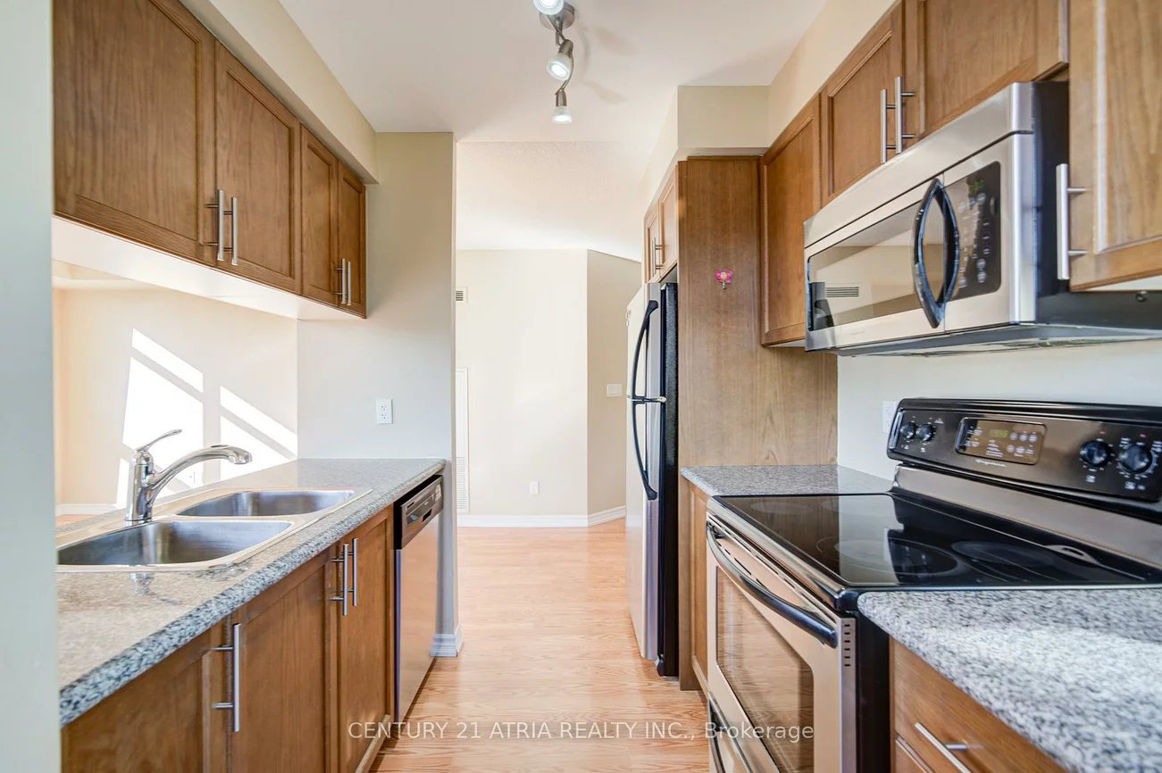 18, Harding, Harding, Richmond Hill