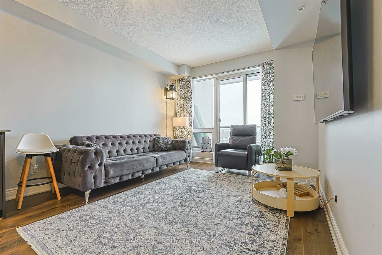 9090, Yonge, South Richvale, Richmond Hill