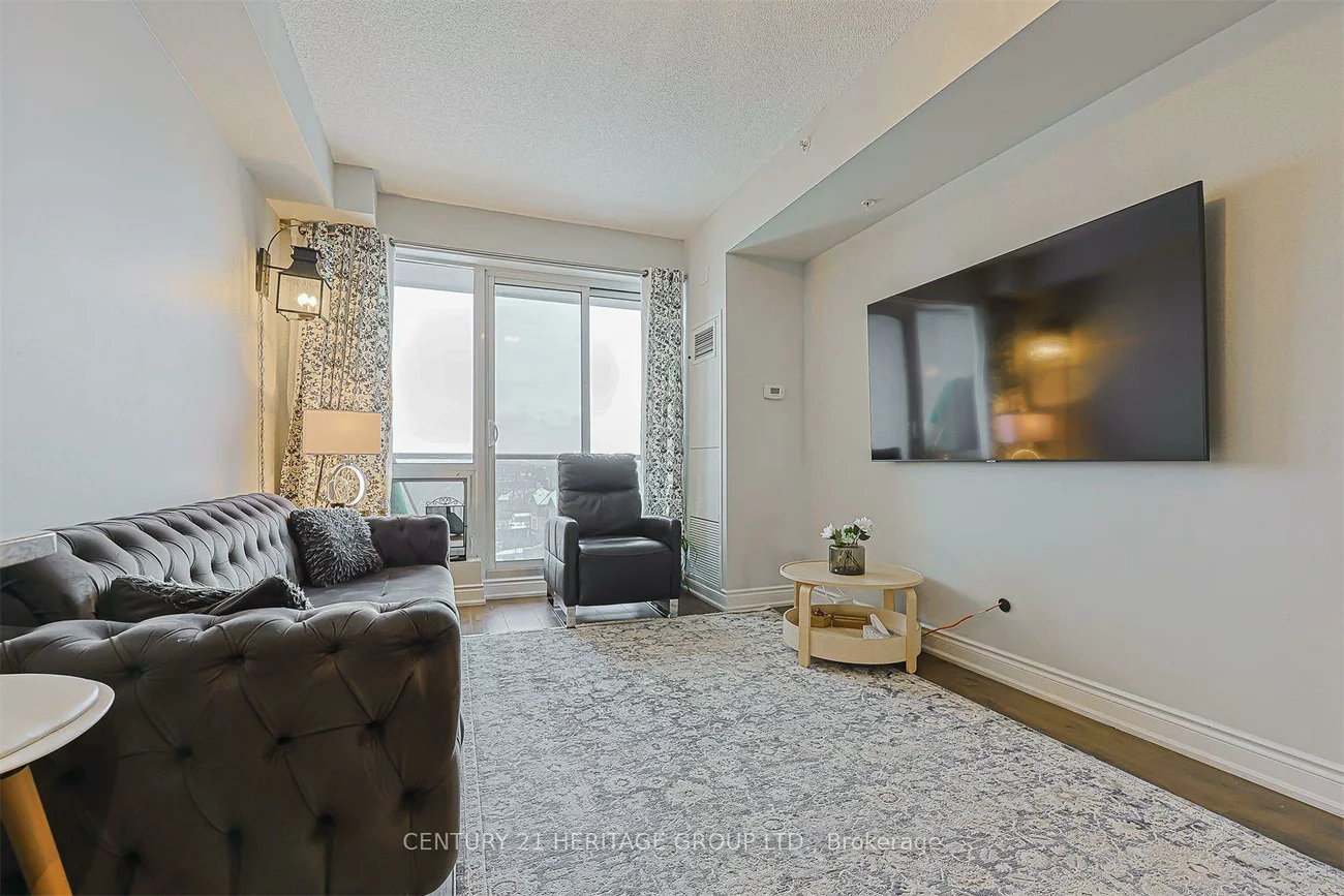 9090, Yonge, South Richvale, Richmond Hill