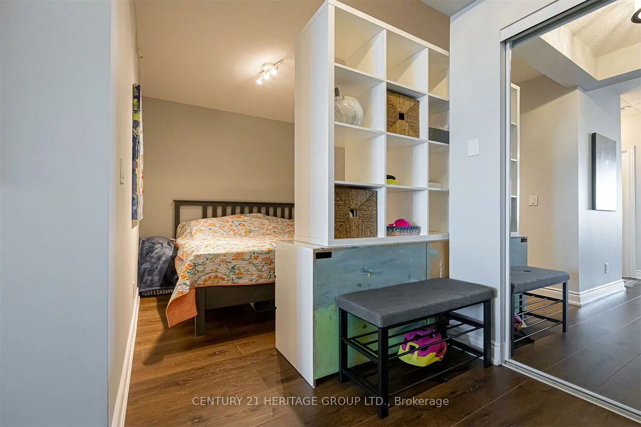 9090, Yonge, South Richvale, Richmond Hill