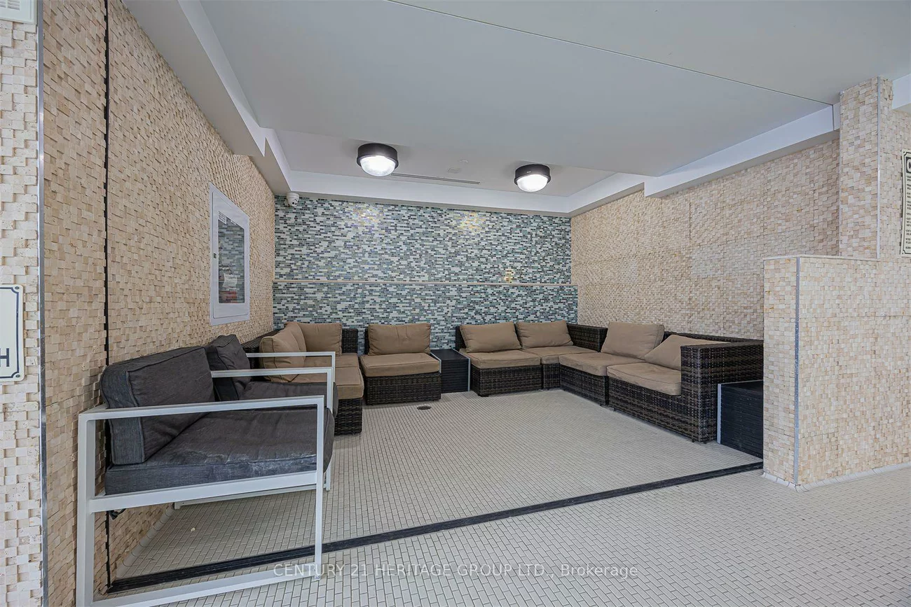 9090, Yonge, South Richvale, Richmond Hill