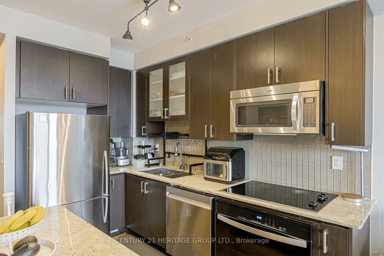 9090, Yonge, South Richvale, Richmond Hill