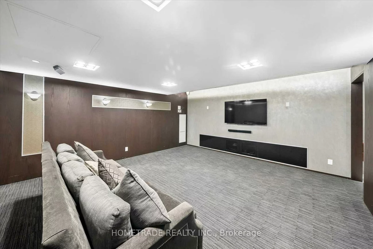 9090, Yonge, South Richvale, Richmond Hill