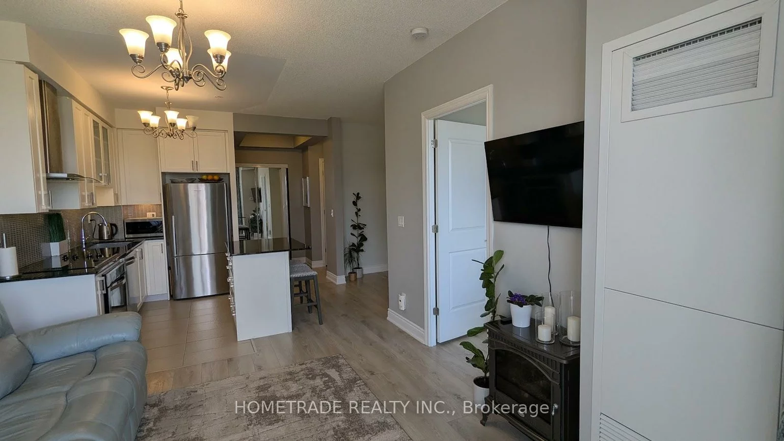 9090, Yonge, South Richvale, Richmond Hill